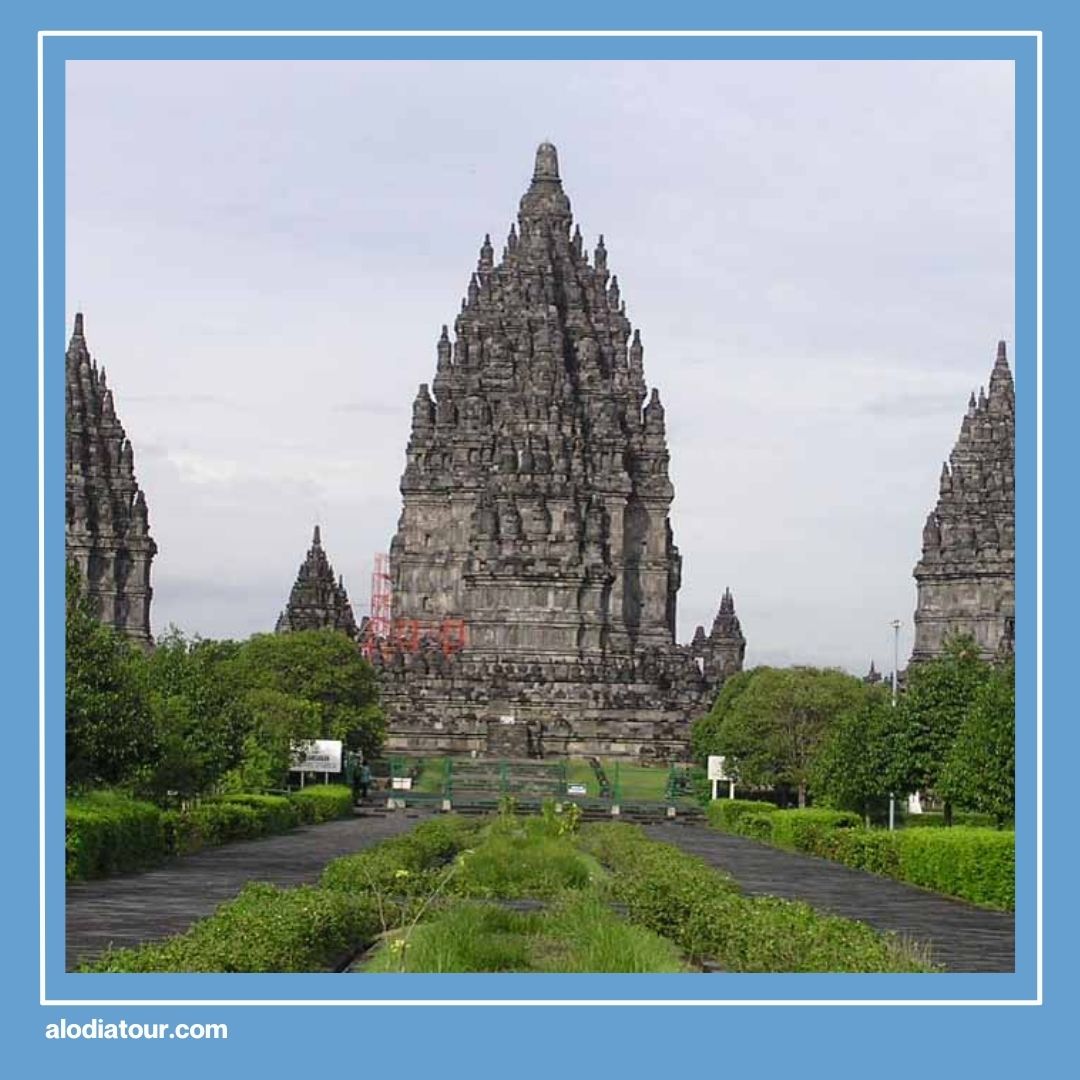 Candi Prambanan
